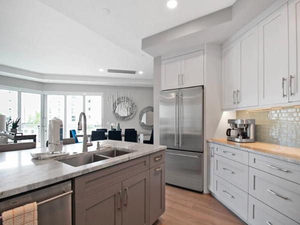Gulf Views Siesta Key Vacation Condo Four Bedrooms - Ideal Beach Getaway